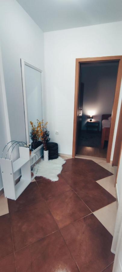 Apartmani Srsen Blace Eksteriør bilde